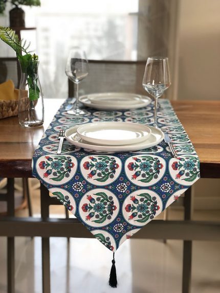 Table Runner Cover