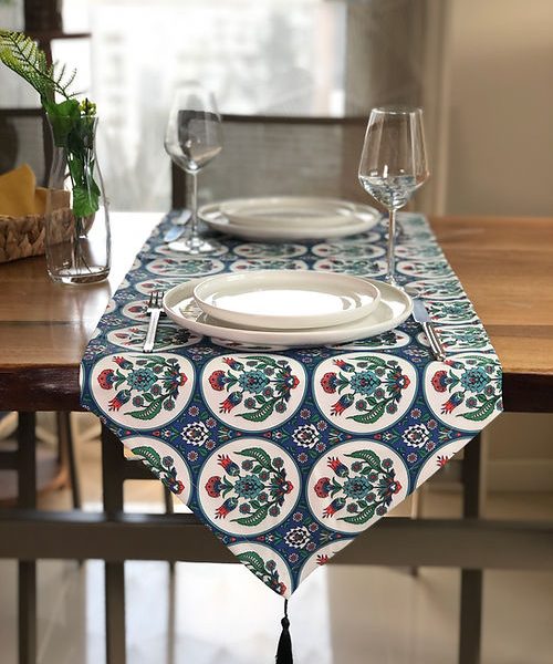 Table Runner Cover